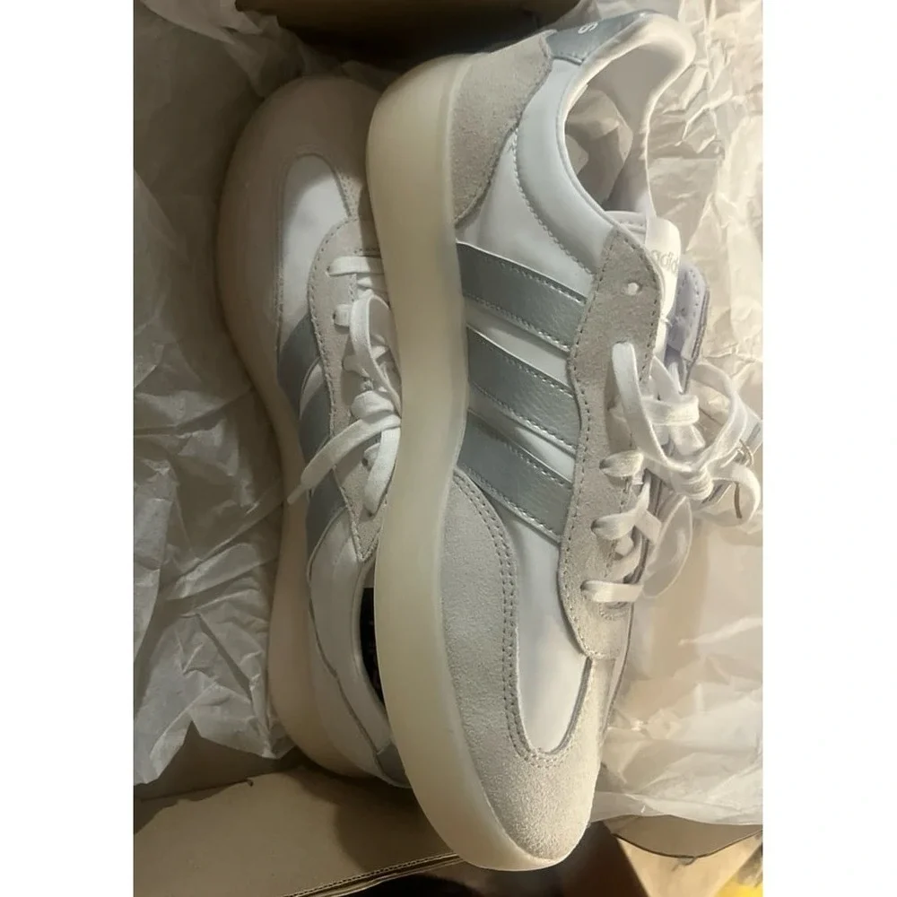 NWT Adidas Grey White Barreda Decode Tennis Sneakers, Size 9.5